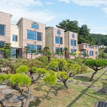 Namhae Healing Time Pension Exteriör bild